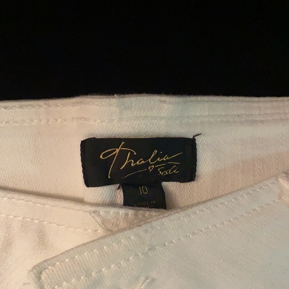 Women’s Shorts, Thalia Sodi, Size 10 - Picture 5 of 5